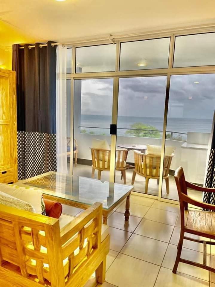 Beau Vallon Studios - Apartments Vacation Rentals Victoria Ngoại thất bức ảnh